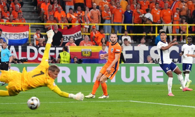 Anh đối đầu với Hà Lan trong bán kết Euro 2024. Anh đối đầu với Hà Lan trong bán kết Euro 2024.